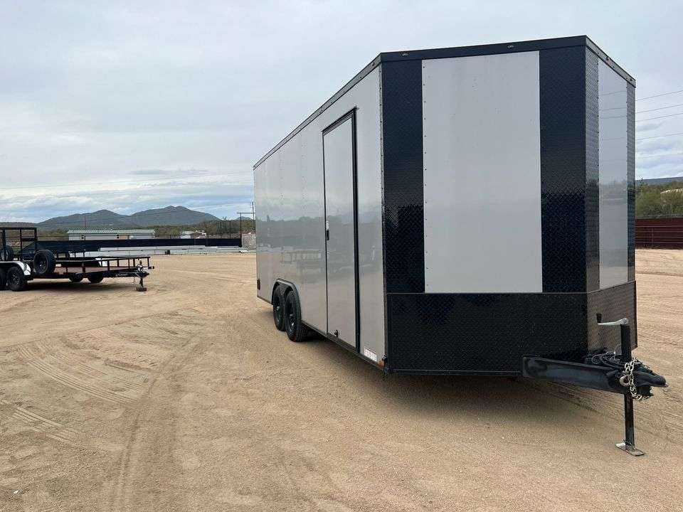 Custom 8.5 x 20 toy hauler/enclosed trailer